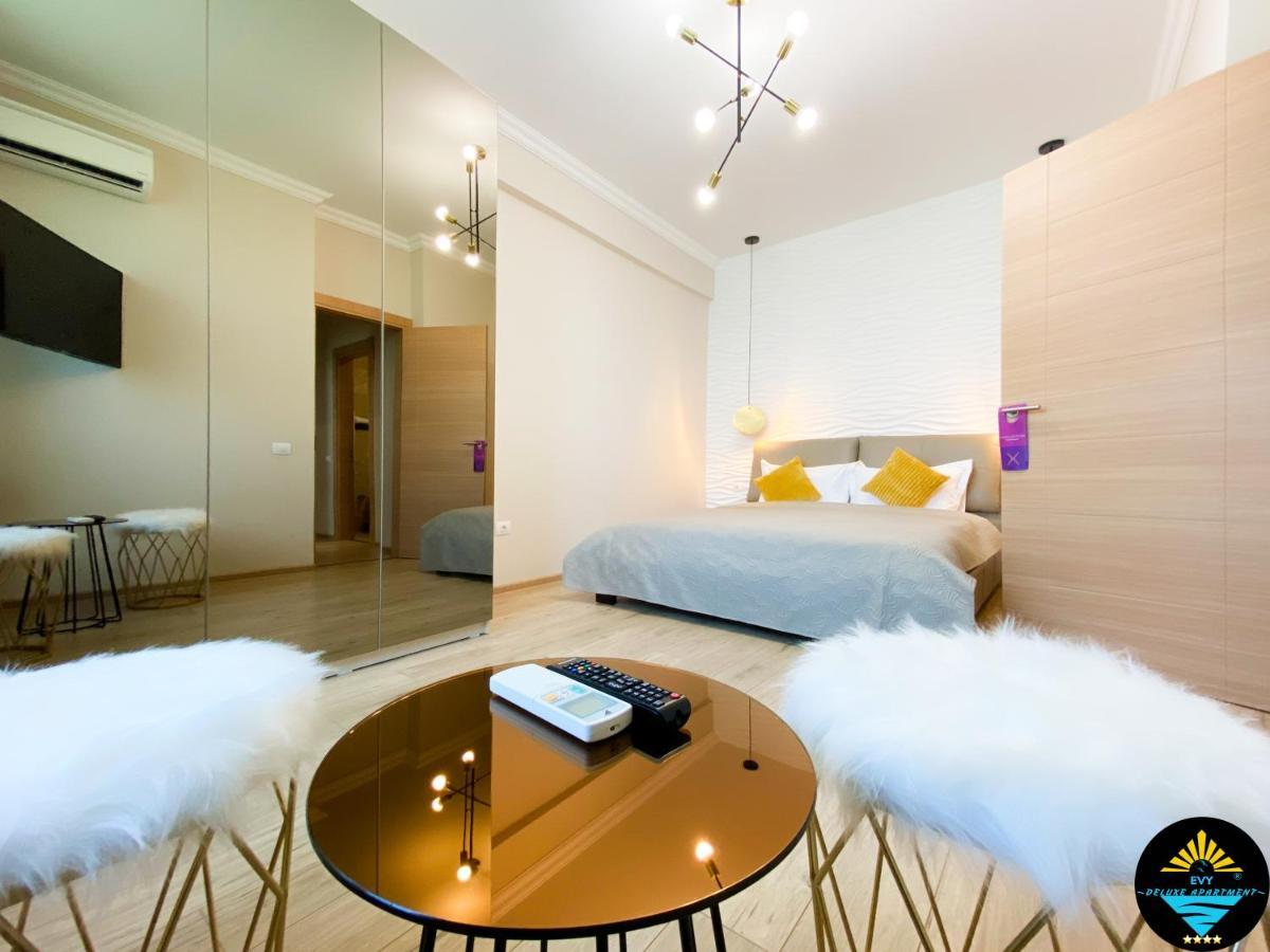 Evy Deluxe Apartment 马马亚 外观 照片